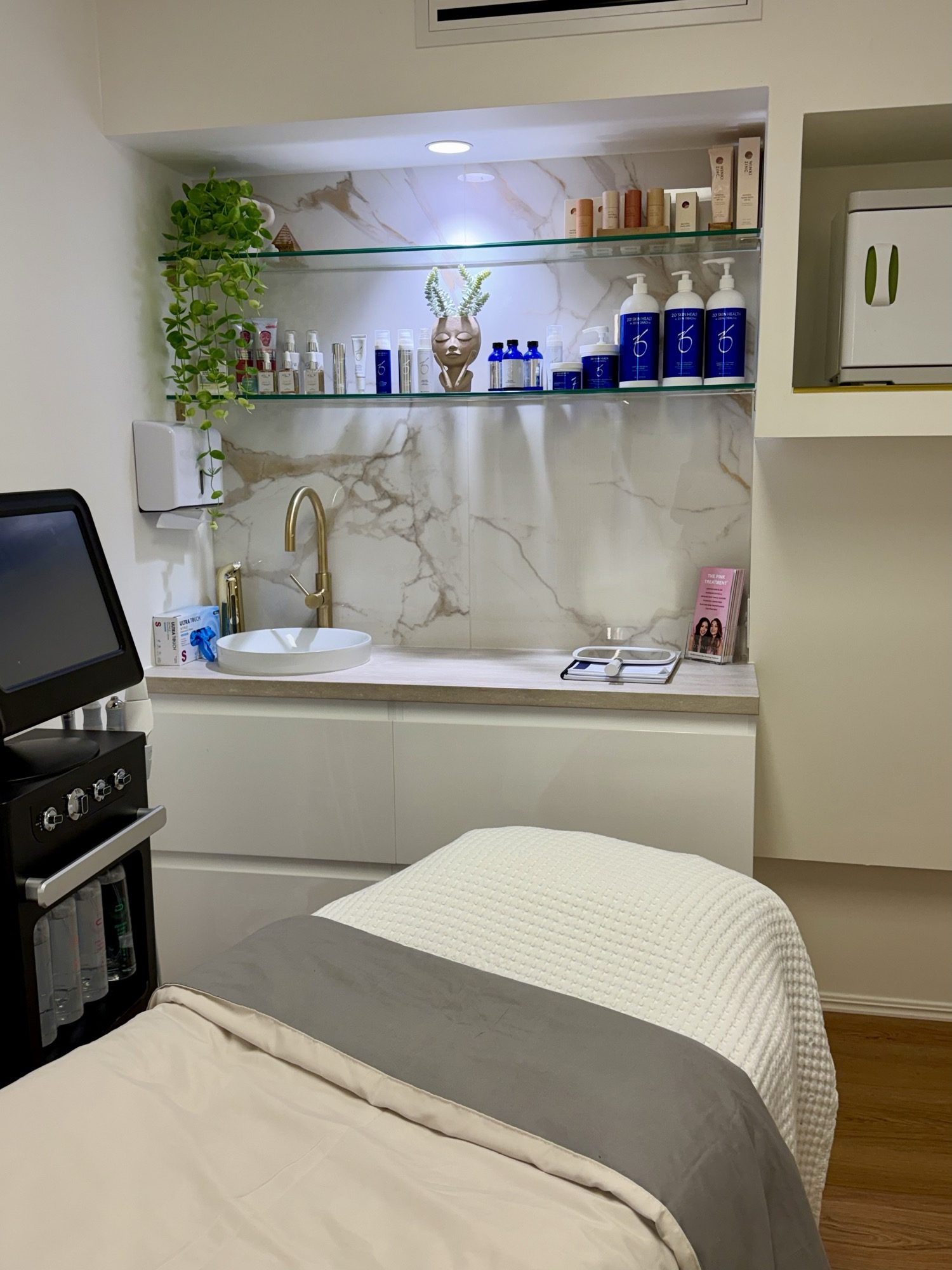Treatment room at Aglow Aesthetics, Clarkson